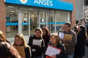 Milei apunta a Vialidad, INTA, Anses y medios públicos para seguir achicando