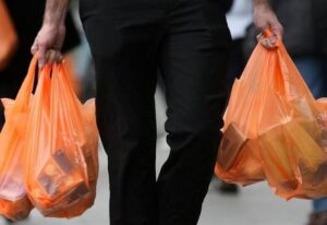 La CAME desmintió al gobierno: las familias se endeudan para comprar comida y medicamentos