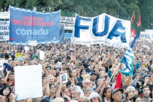 La justicia intimó al Gobierno para que cumpla con la Ley de Financiamiento Universitario