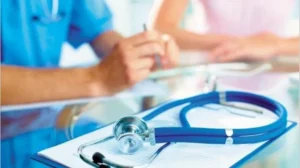 Más de 1,2 millones de argentinos perdieron su cobertura médica privada desde 2023
