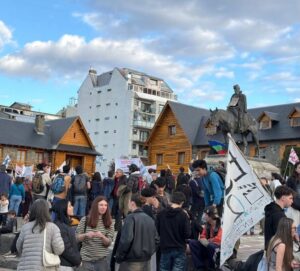 Marcha Federal: las universidades patagónicas volvieron a las calles
