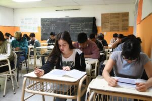 Abrió la inscripción para primaria y secundaria: cómo realizar el trámite y cuáles son los requisitos