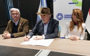 Acuerdo estratégico con Buenos Aires para diversificar la economía local